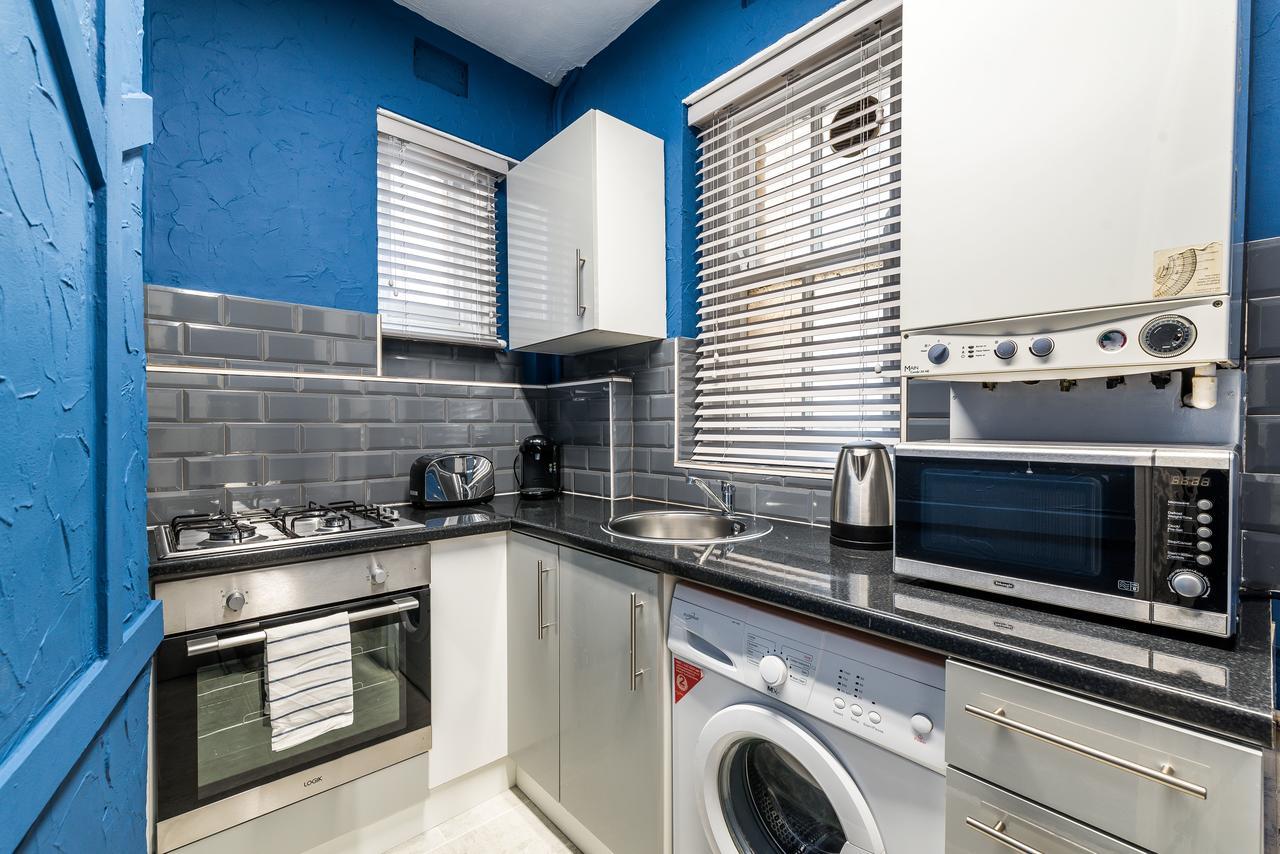 Sherlock's By Allo Housing Apartamento *